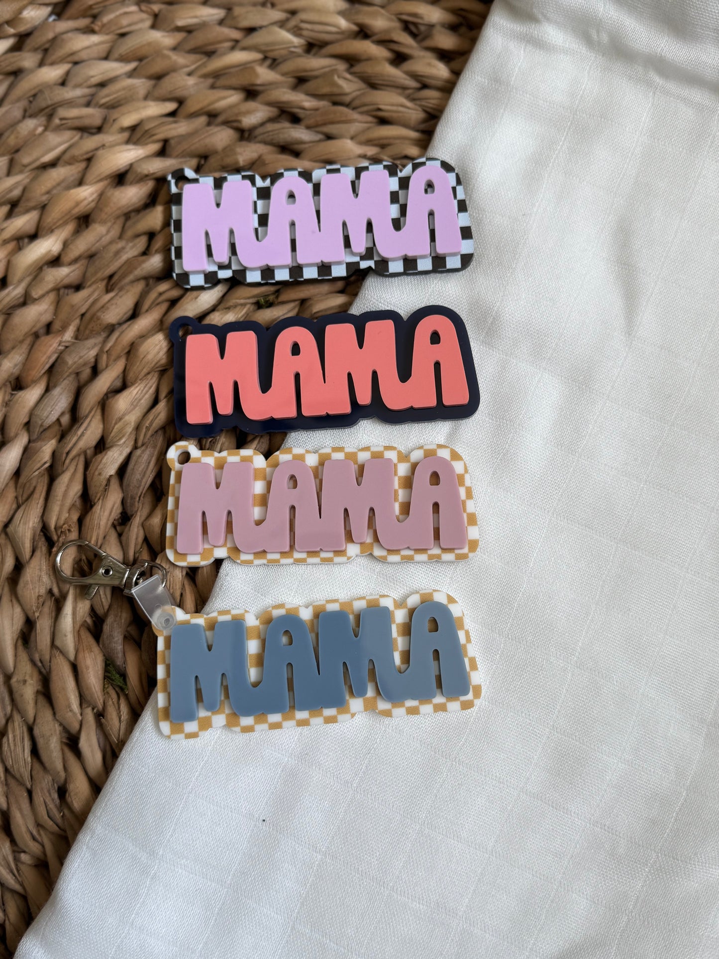Mama Keychain